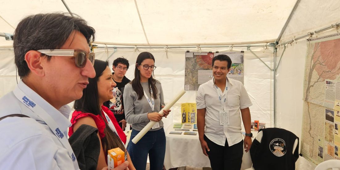 Participación del Instituto Geofísico de la Escuela Politécnica Nacional en la casa abierta del evento AmeriGEO  2024 (Quito-Ecuador)