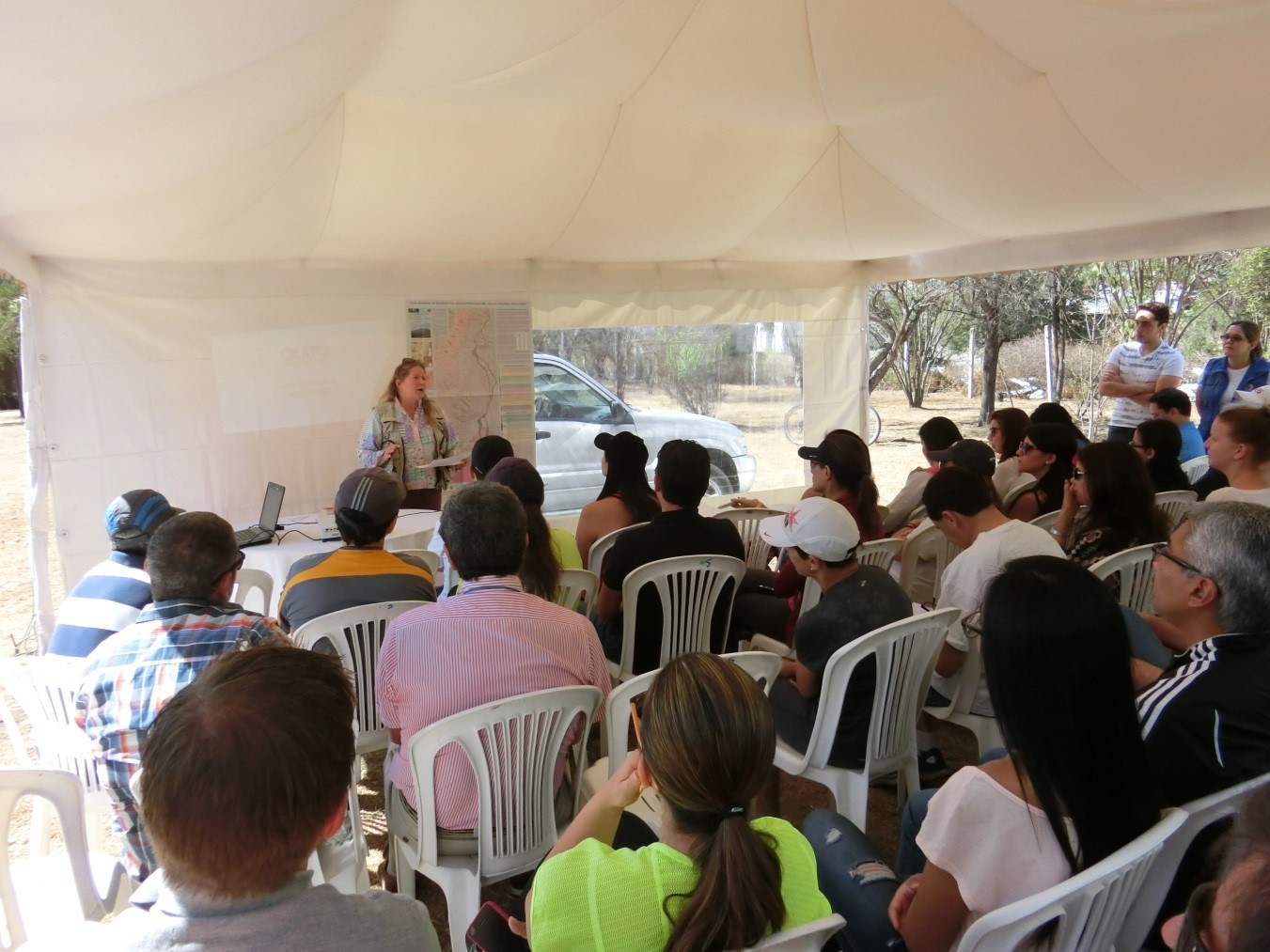 Participación de la MSc. Patricia Mothes en charla informativa en Tumbaco